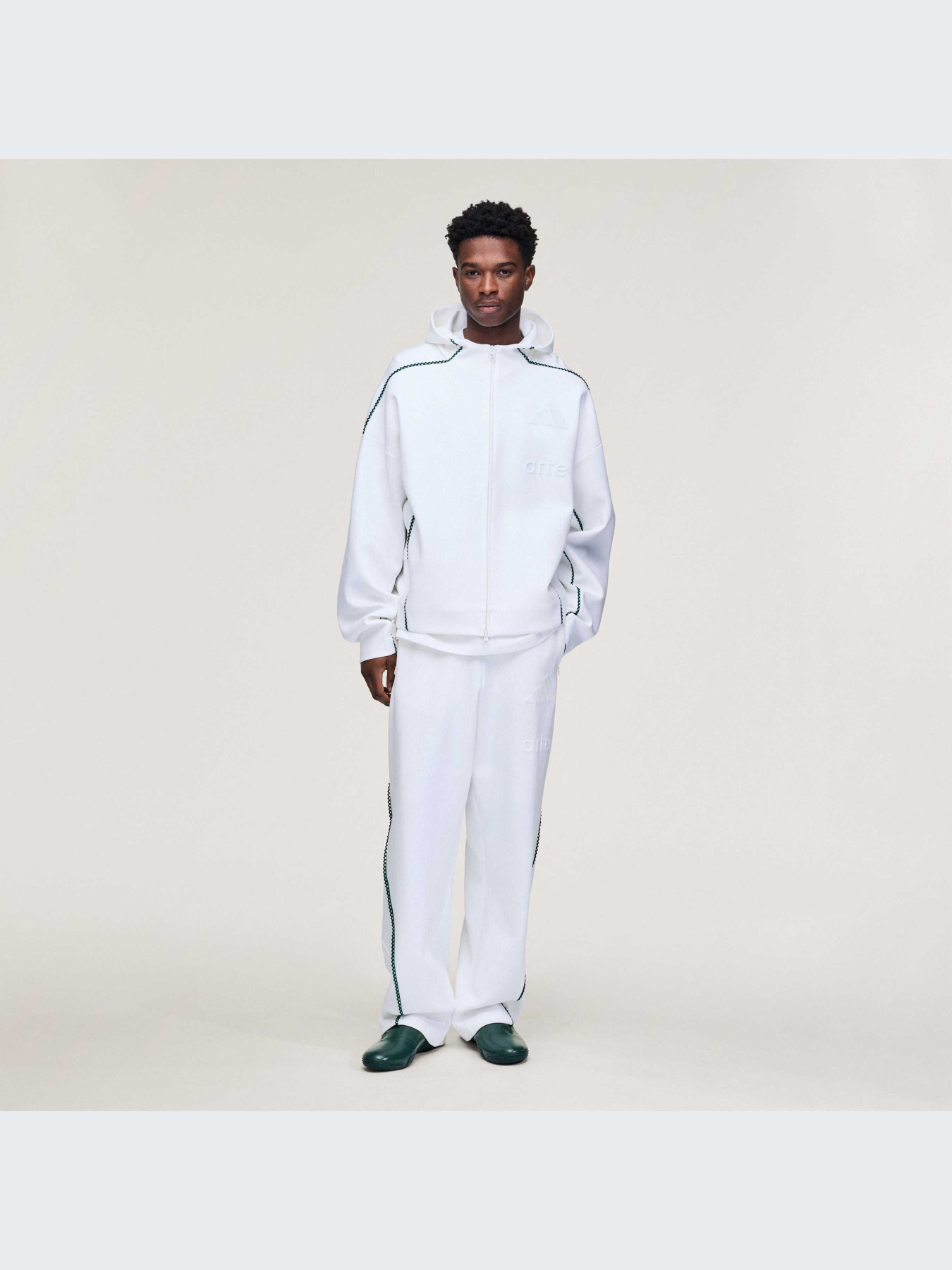 Худи и свитшоты Adidas модель KC9591-KZ Фото