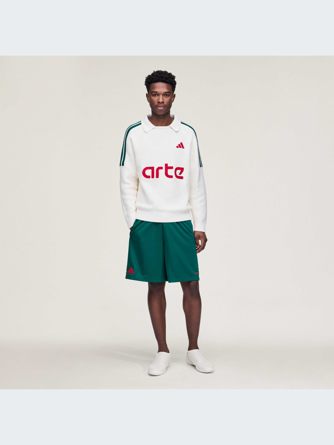 Худи и свитшоты Adidas модель KD9334-KZ Худи и свитшоты Adidas модель KD9334-KZ Фото