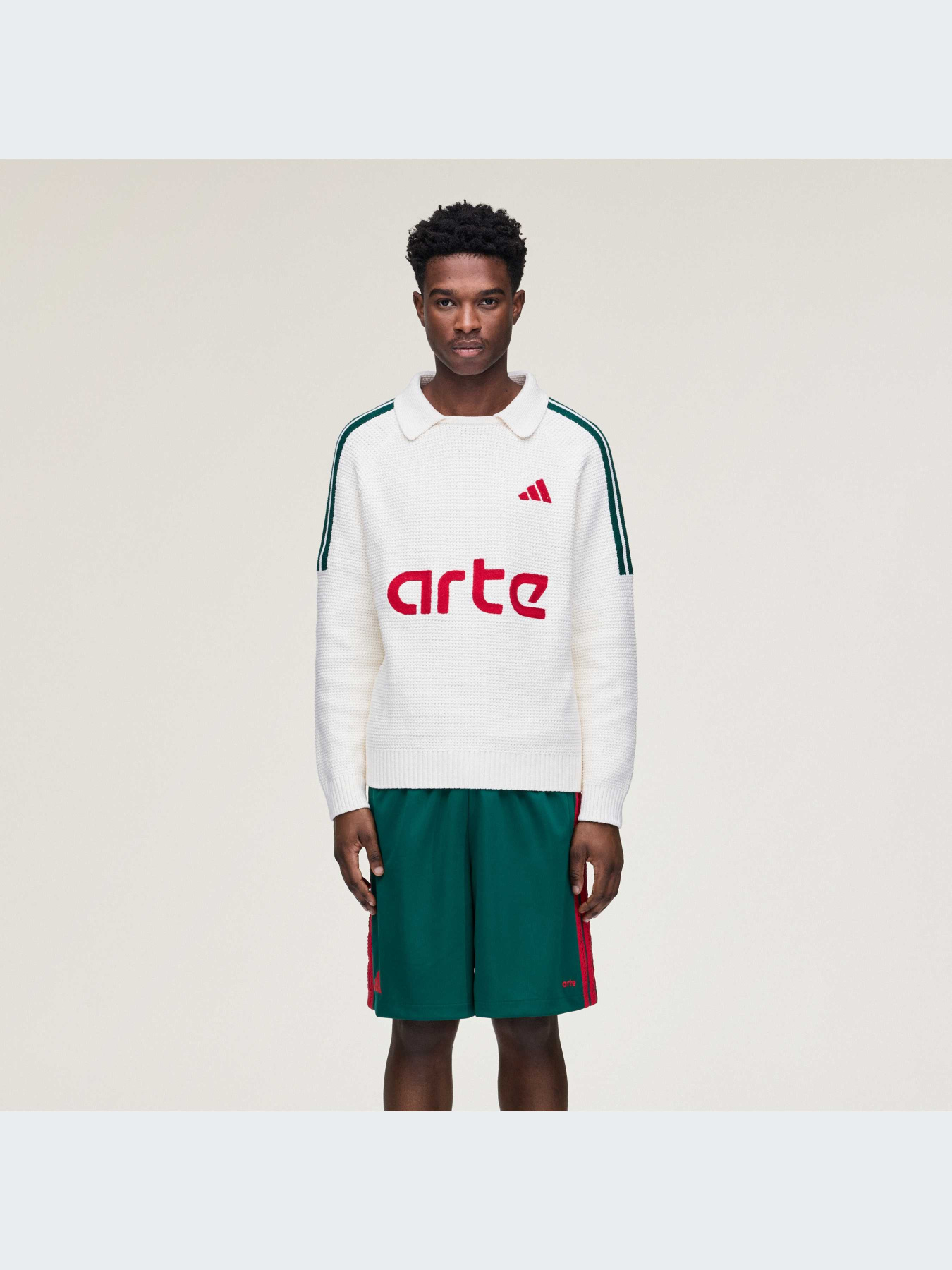 Худи и свитшоты Adidas модель KD9334-KZ Худи и свитшоты Adidas модель KD9334-KZ Фото