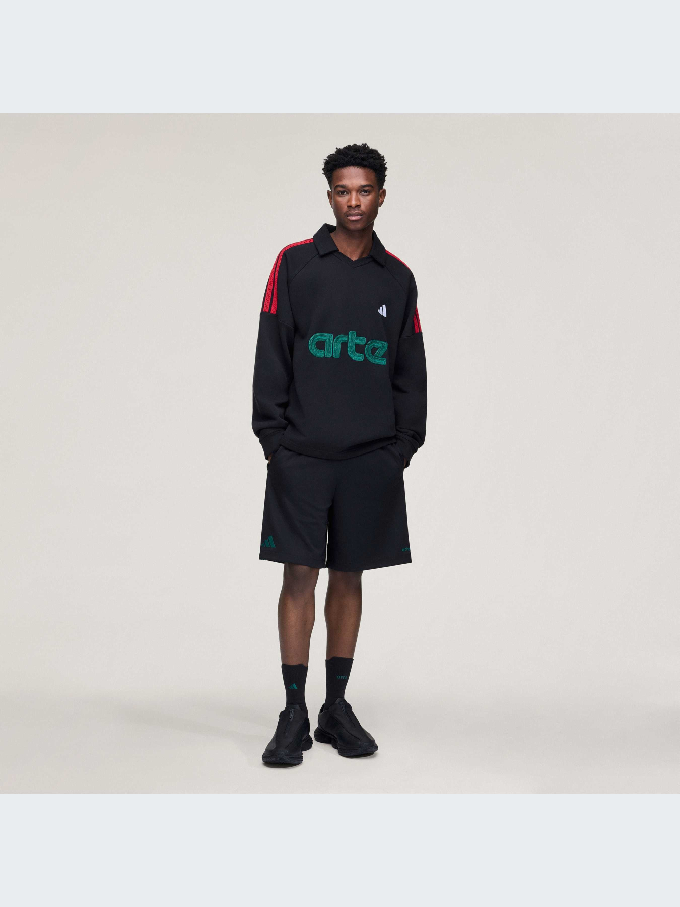 Худи и свитшоты Adidas модель KD9339-KZ Худи и свитшоты Adidas модель KD9339-KZ Фото