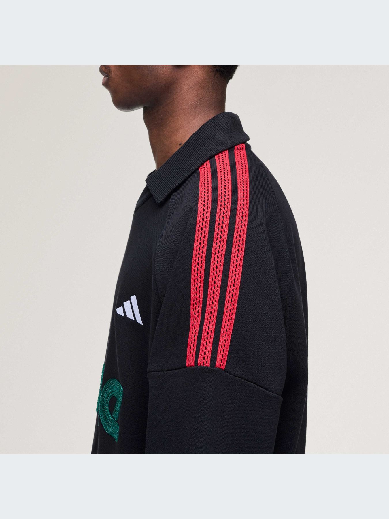 Худи и свитшоты Adidas модель KD9339-KZ Худи и свитшоты Adidas модель KD9339-KZ Фото