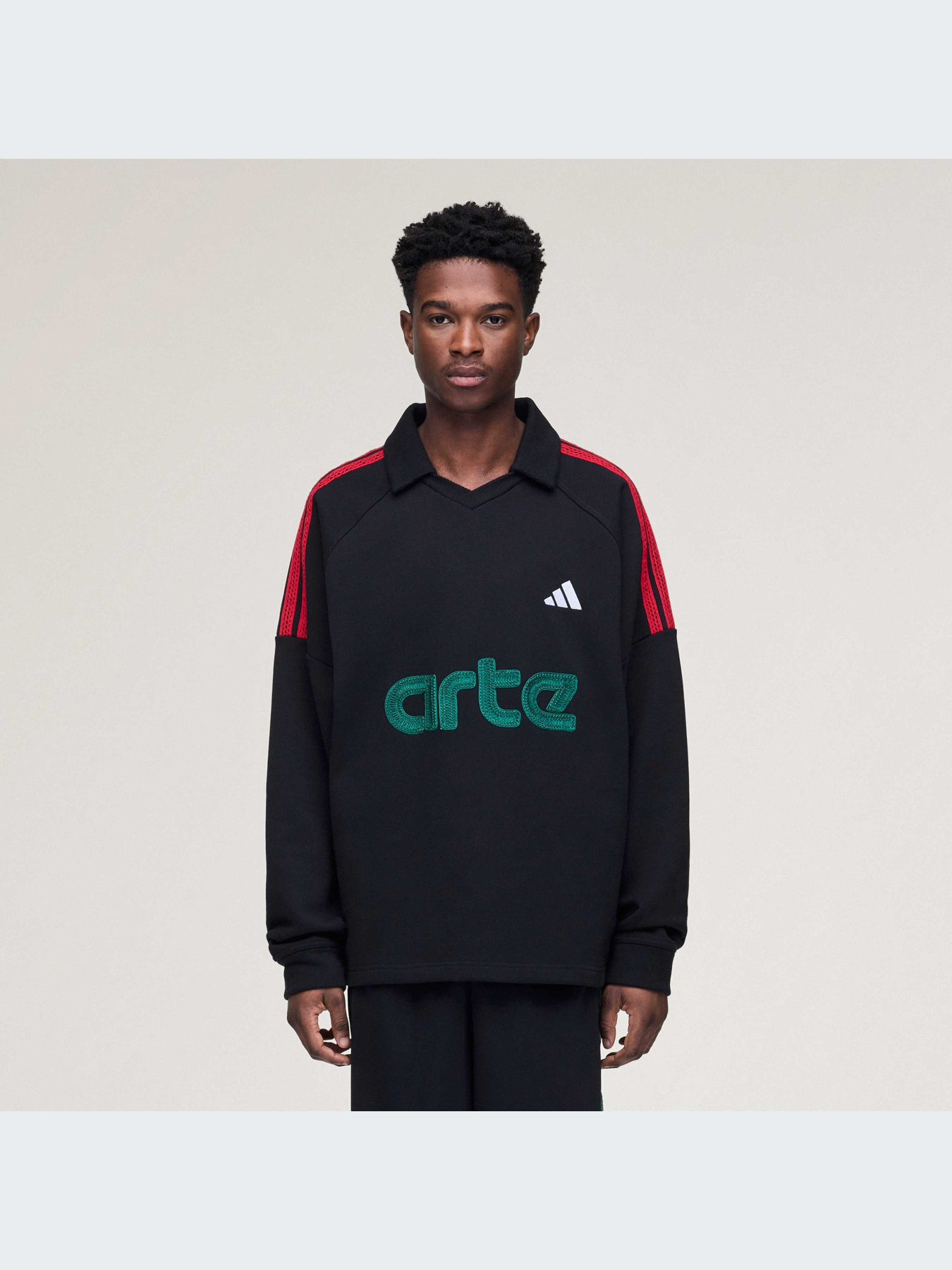 Худи и свитшоты Adidas модель KD9339-KZ Худи и свитшоты Adidas модель KD9339-KZ Фото