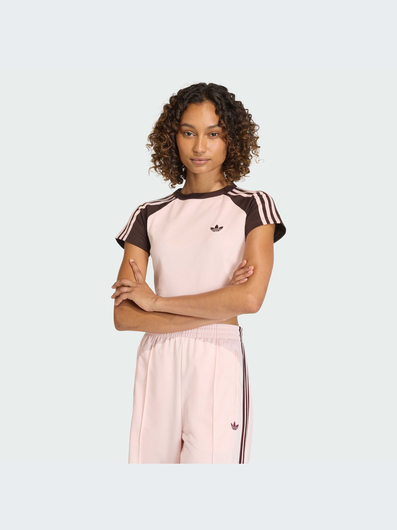 Футболки и поло Adidas Adicolor модель KD3796-KZ Футболки и поло Adidas Adicolor модель KD3796-KZ Фото