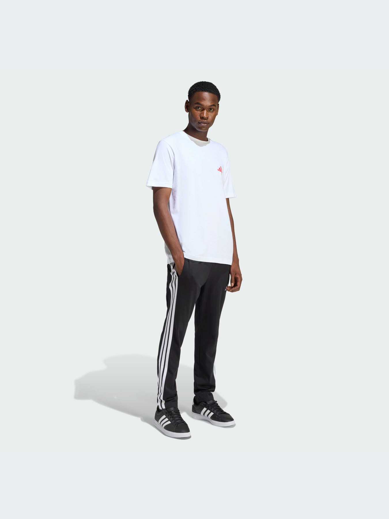 Футболки и поло Adidas модель JZ5023-KZ Футболки и поло Adidas модель JZ5023-KZ Фото