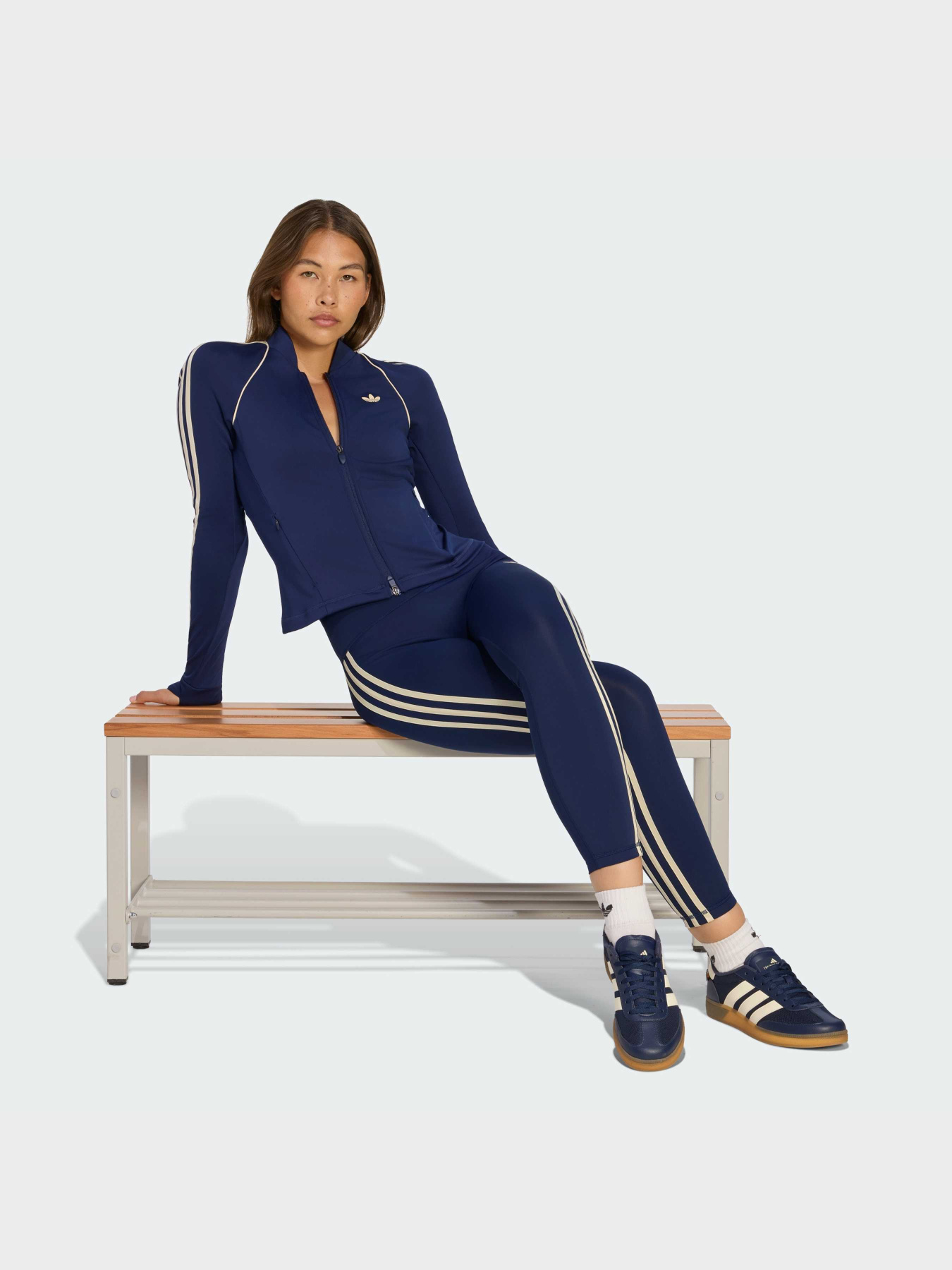 Худи и свитшоты Adidas Superstar модель KU3687 Фото