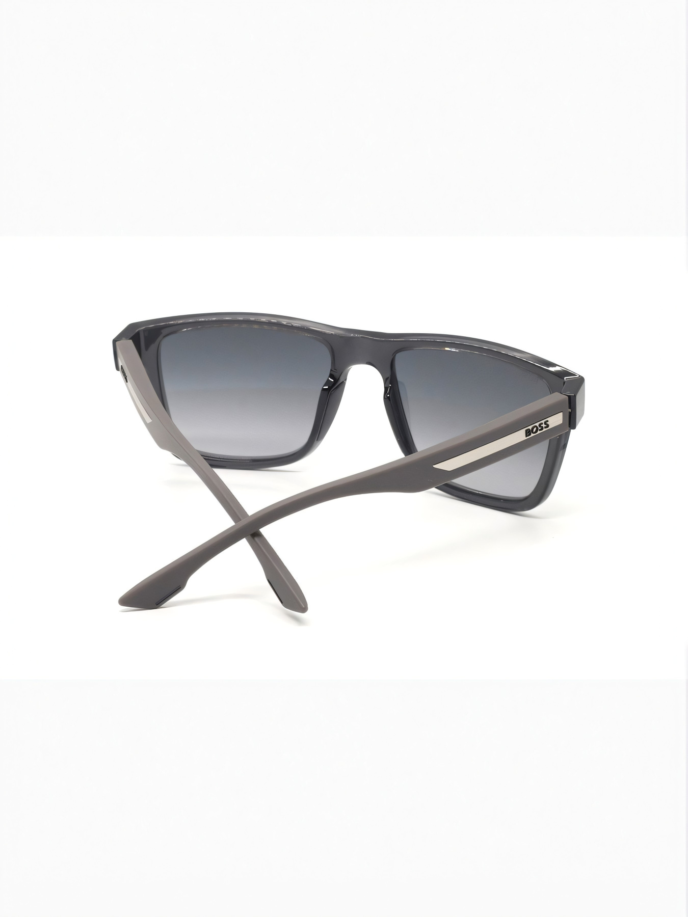 Очки HUGO BOSS модель E0000574704 Фото