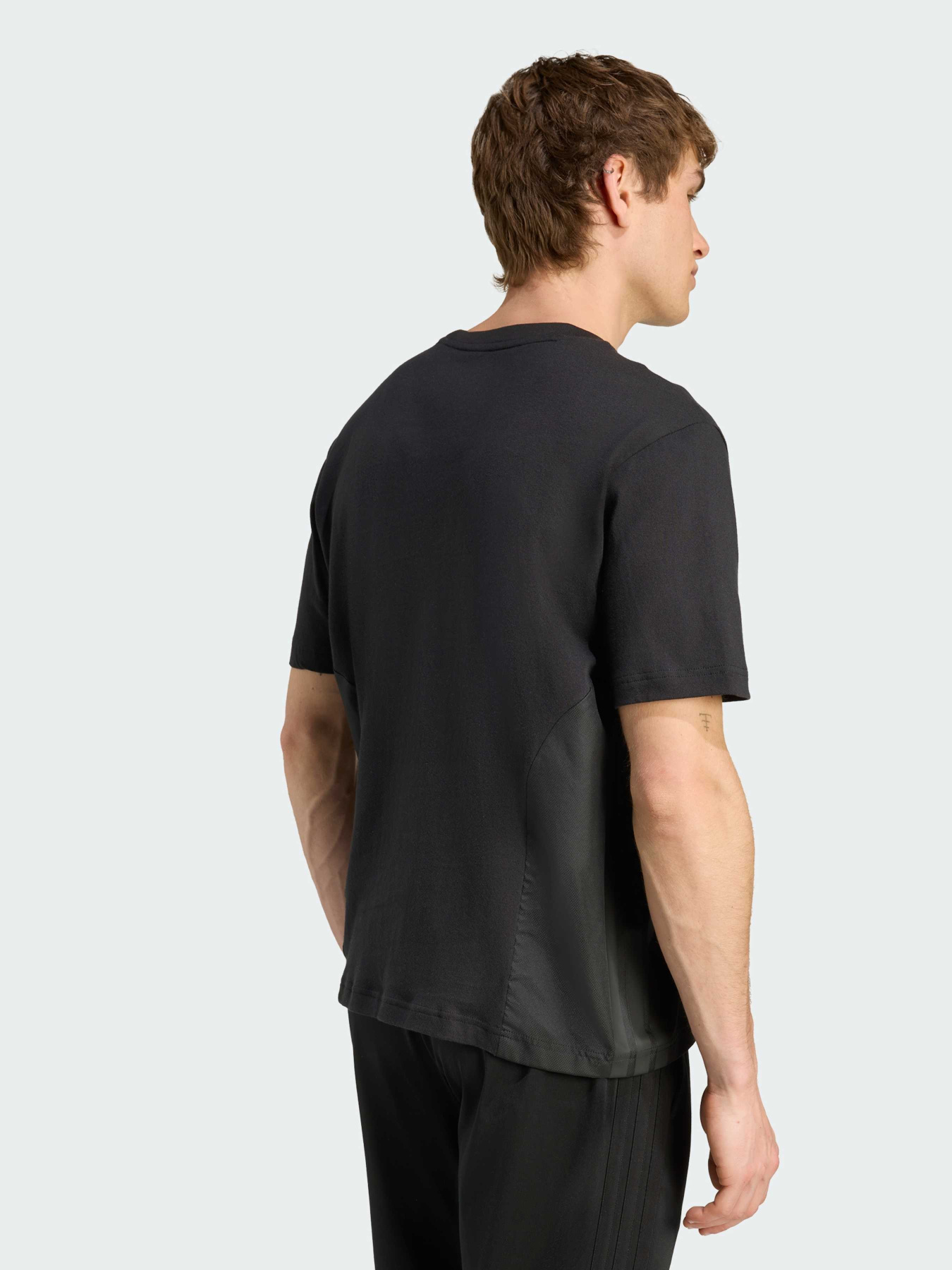 Футболки и поло Adidas модель JM3905 Футболки и поло Adidas модель JM3905 Фото