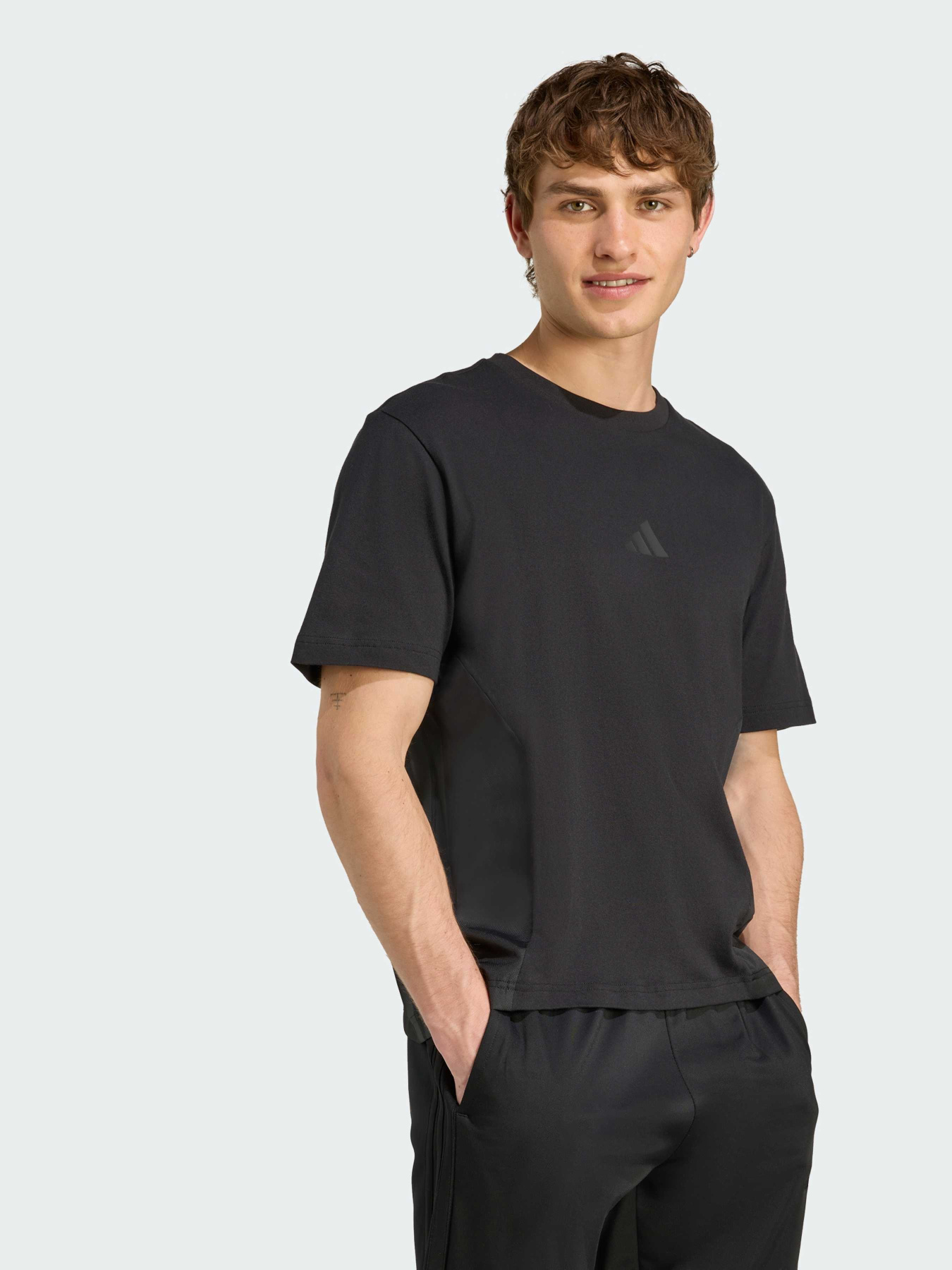 Футболки и поло Adidas модель JM3905 Футболки и поло Adidas модель JM3905 Фото