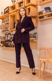 Костюмы Костюм женский классический сливовый в клетку модель Su20041 Фото