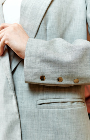 Жакет Жакет женский классический однотонный на двух кнопках модель Ja30011 Фото