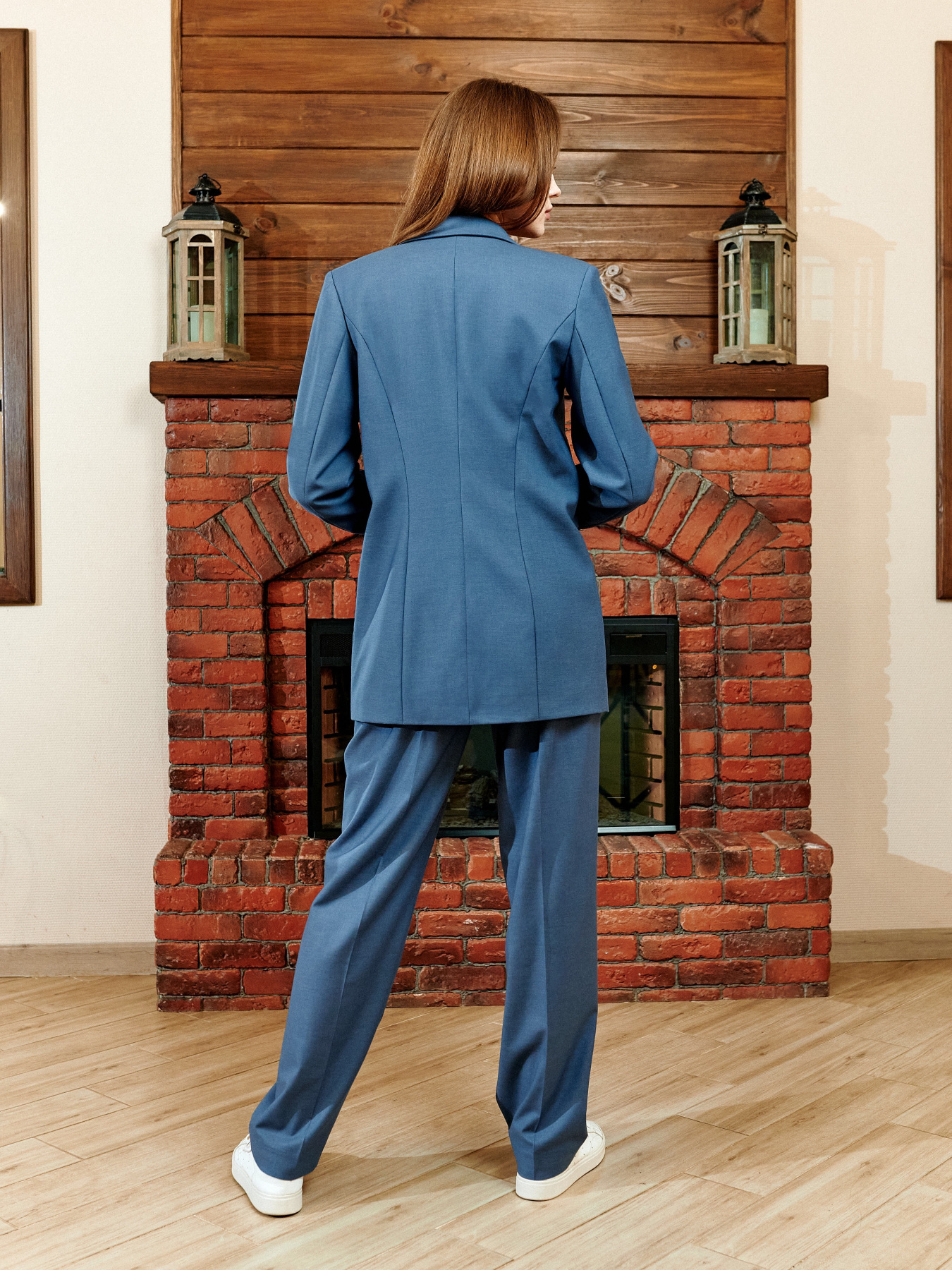 Костюми Костюм женский классический однотонный на кнопках модель Su30011 Фото