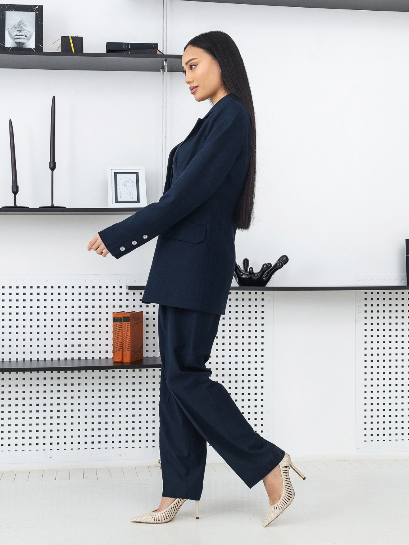 Костюми Костюм женский классический в клетку на пуговицах. модель Su2005 Фото