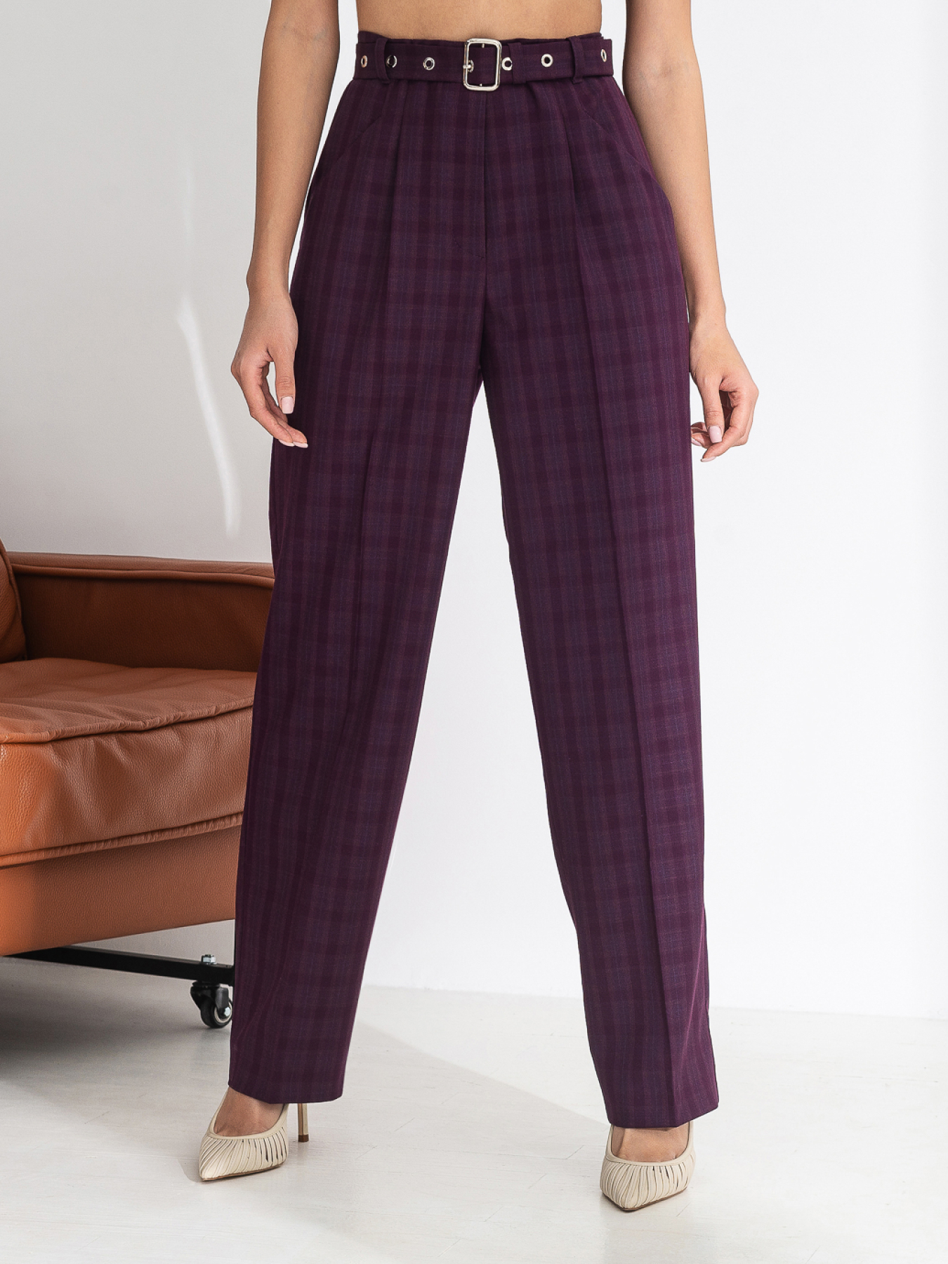 Брюки Брюки женские классические в клетку с поясом и высокой талией модель P2007 Фото