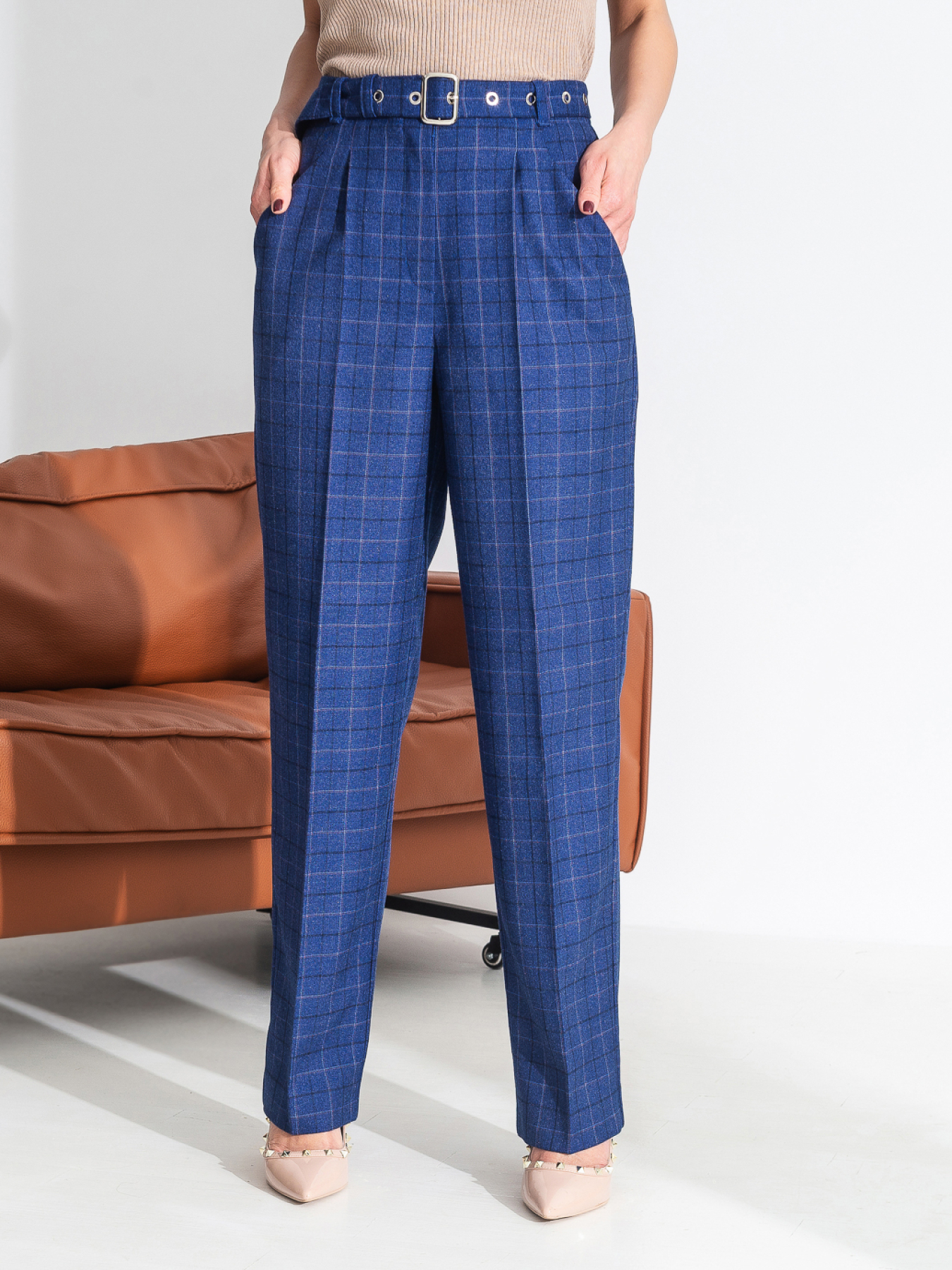 Штани Брюки женские классические в клетку с поясом и высокой талией модель P2008 Фото