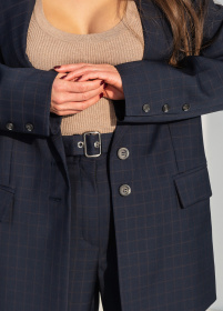 Костюмы Костюм женский классический из итальянской ткани в клетку на пуговицах модель Su2008 Фото