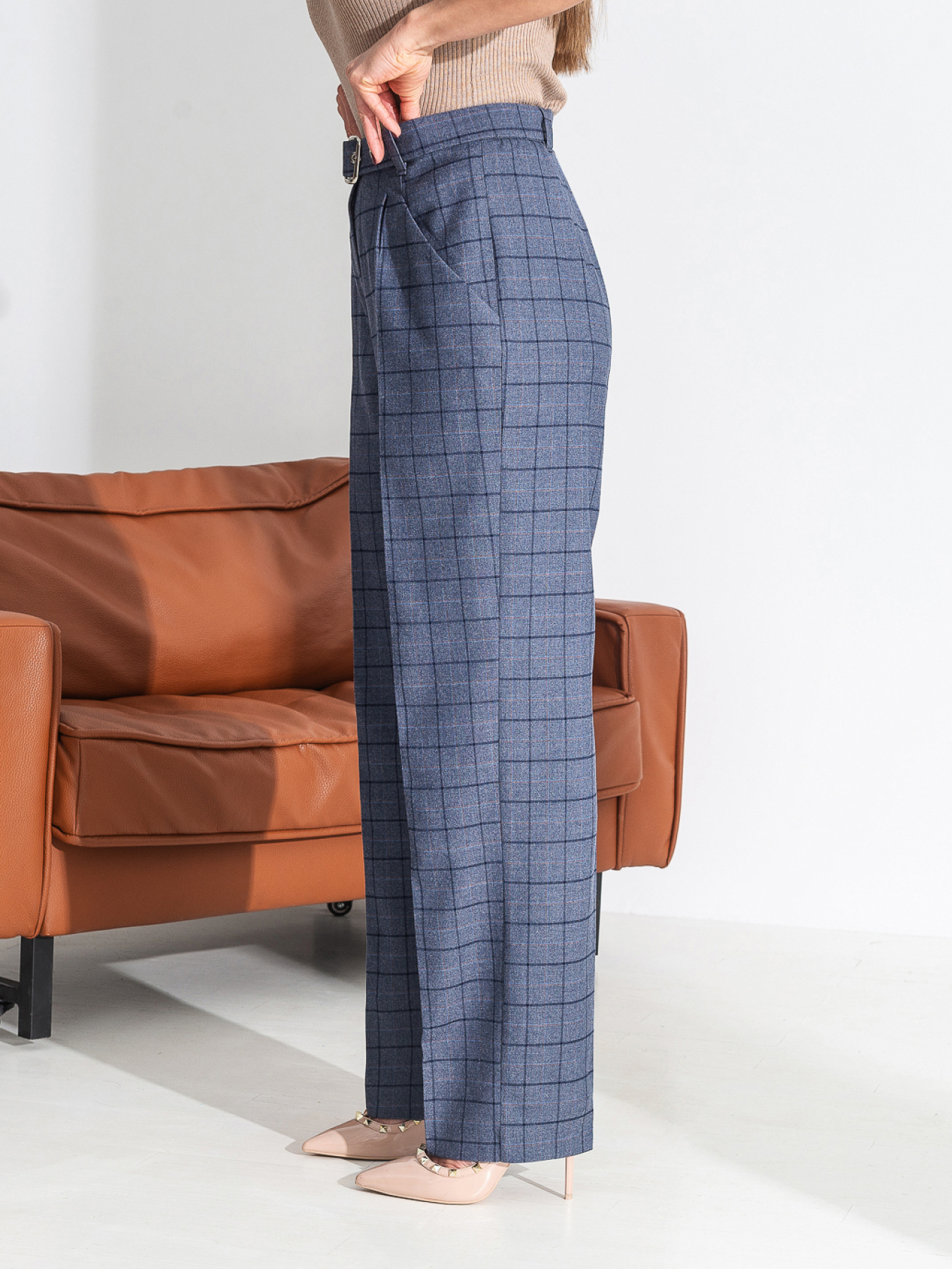 Брюки Брюки женские классические в клетку с поясом и высокой талией модель P2005 Фото