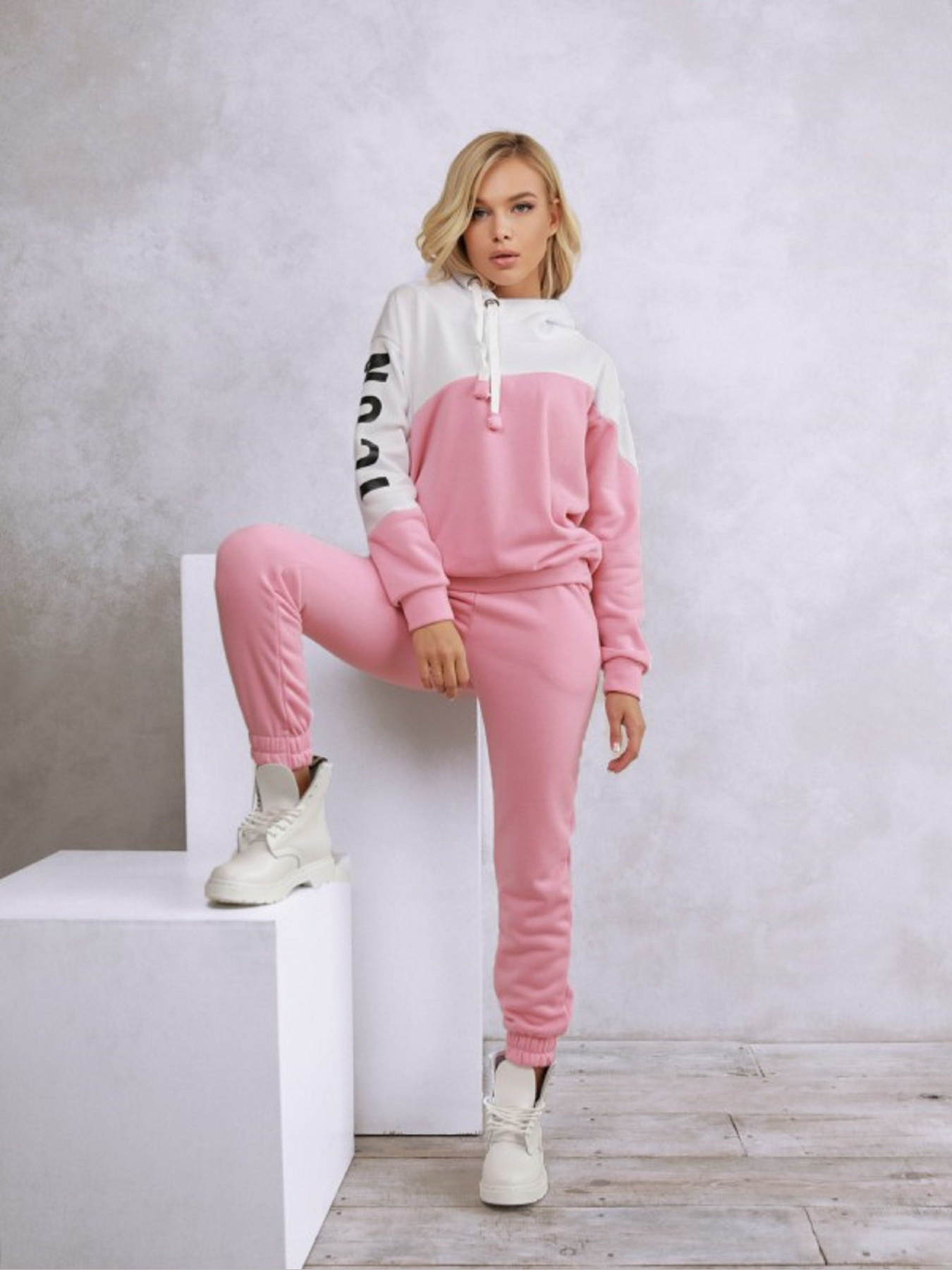 Спортивный костюм ISSA Plus модель SA-66_белый_розовый Фото